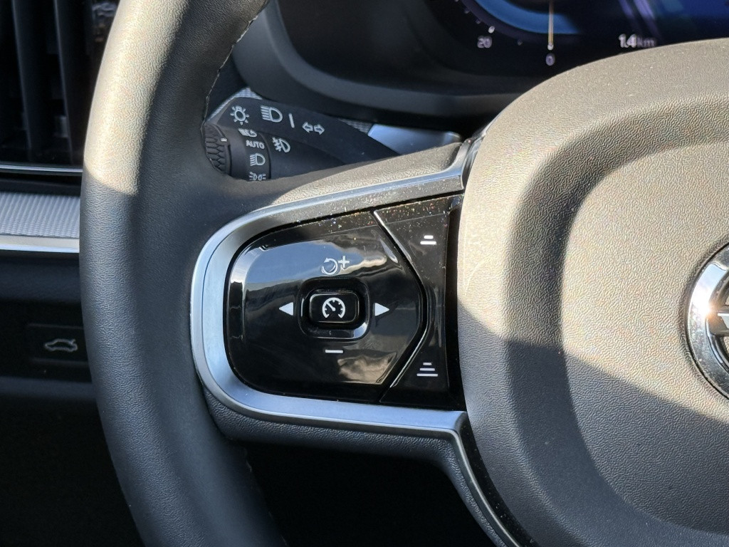 Volvo V60 t6 recharge 398pk ultra dark| panodak| adap.cruise| 360camera