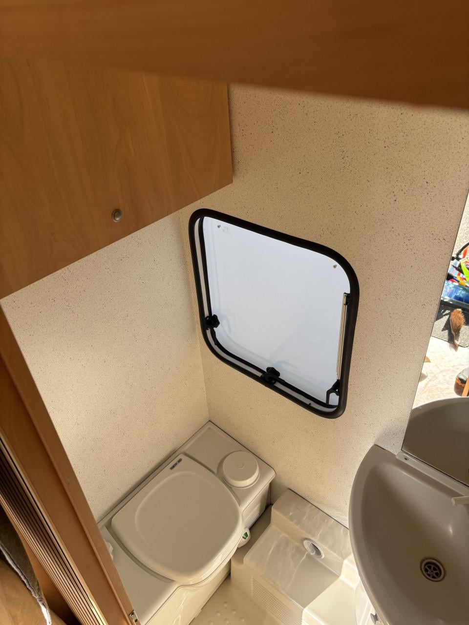 Bürstner 390 TN Fun, Mover, XL voortent + luifel, lichtgewicht, vast bed