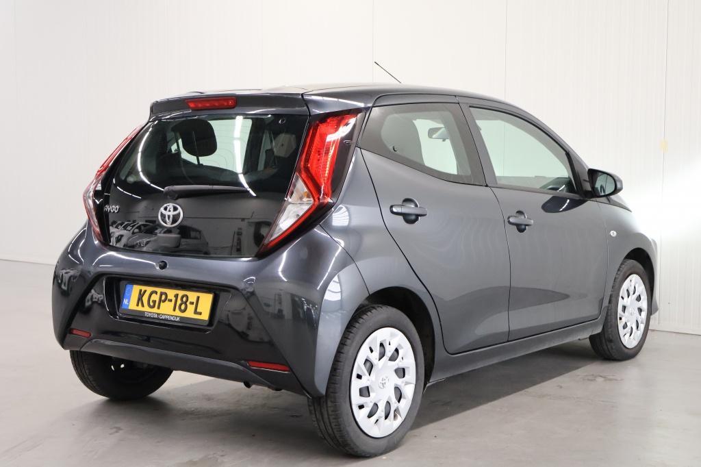 Toyota Aygo 1.0 vvt-i x-play