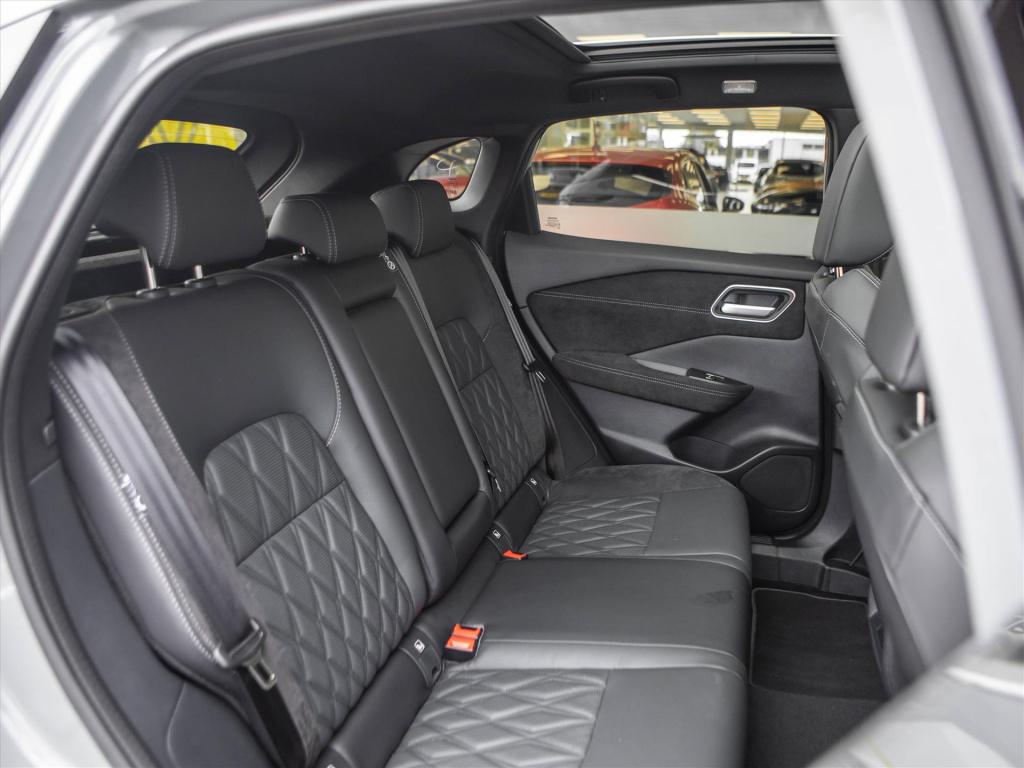 Nissan Qashqai mild-hybrid 160pk automaat tekna plus | bose | pano | memory
