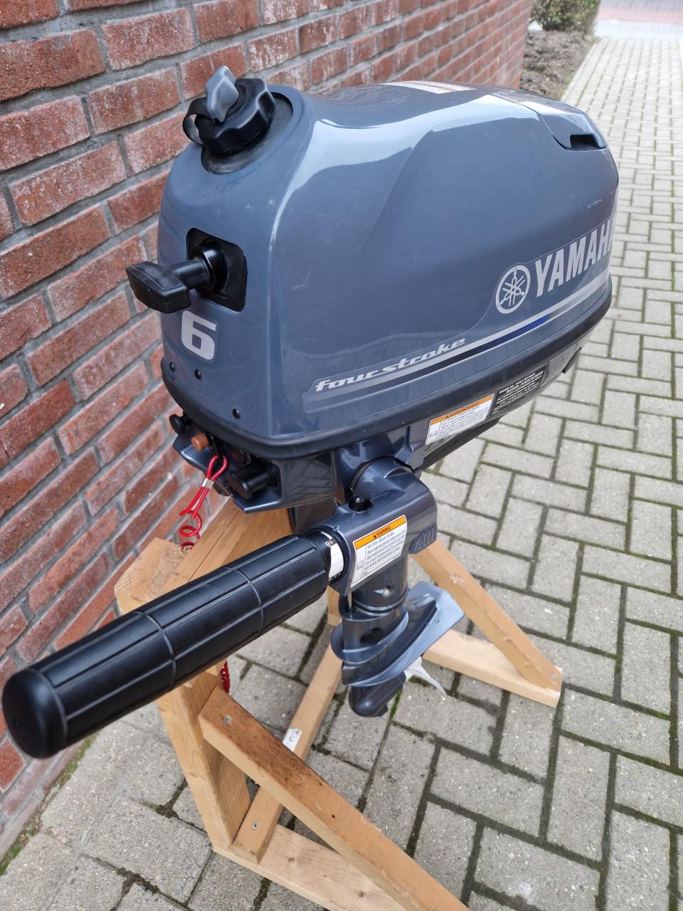 6 pk Yamaha 6 pk 4-takt kortstaart NIEUWSTAAT !!!! Bouwjaar 2019