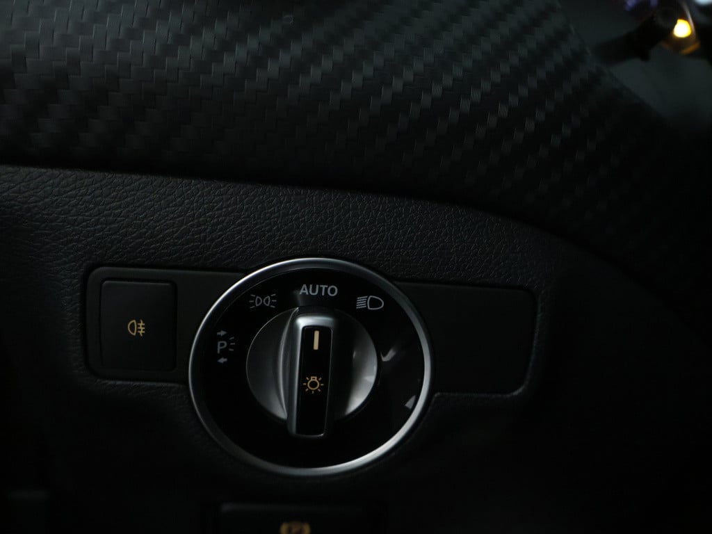 Mercedes-Benz A-Klasse 180 business solution amg | cruise control | stoelve