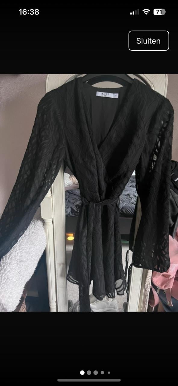 Mooi elegant jurkje merk NA-KD