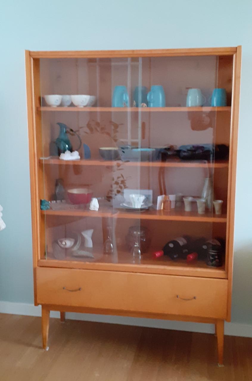 Vintage vitrinekast jaren vijftig