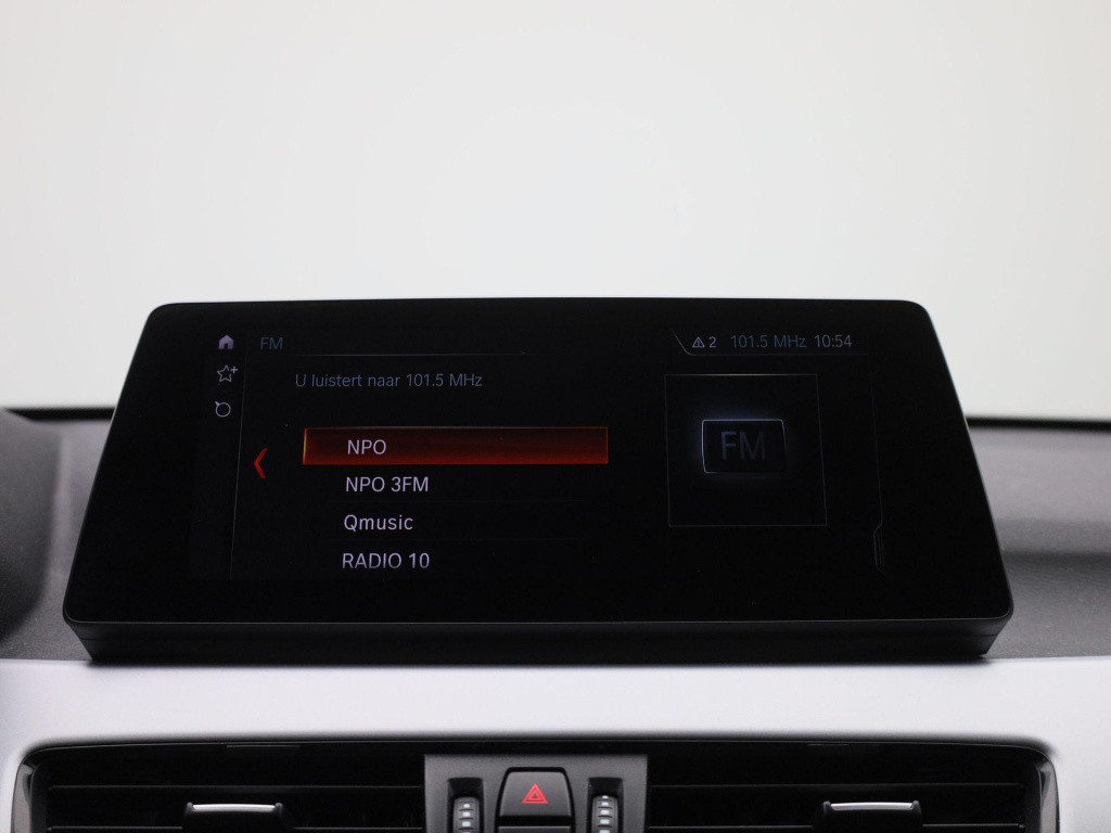 BMW X1 sdrive18i | automaat | navigatie | camera | climate control | blueto