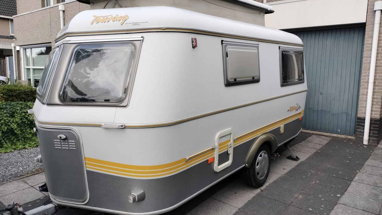 Eriba Touring (2001) met voortent en mover!