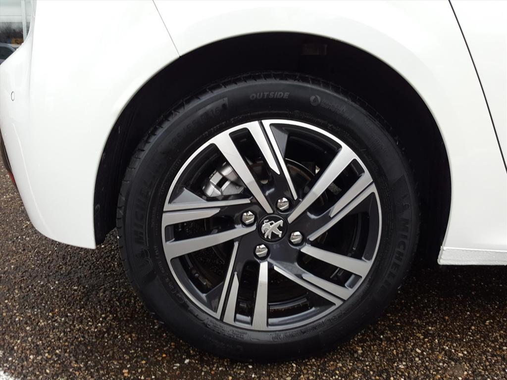 Peugeot 208 1.2 puretech 100pk allure pack navigatie | apple carplay & andr