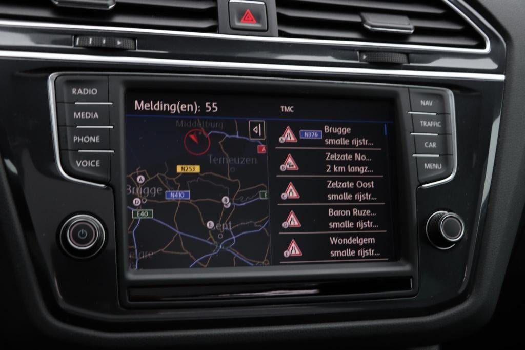 Volkswagen Tiguan 1.4 tsi act highline 150pk dsg7 | panoramadak | trekhaak 