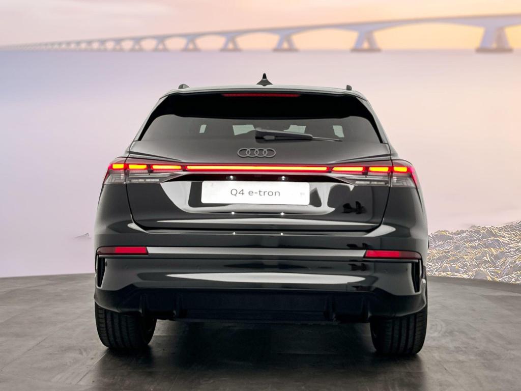 Audi Q4 E-tron s edition e-tron 45 82 kwh 210 kw / 286 pk suv ele