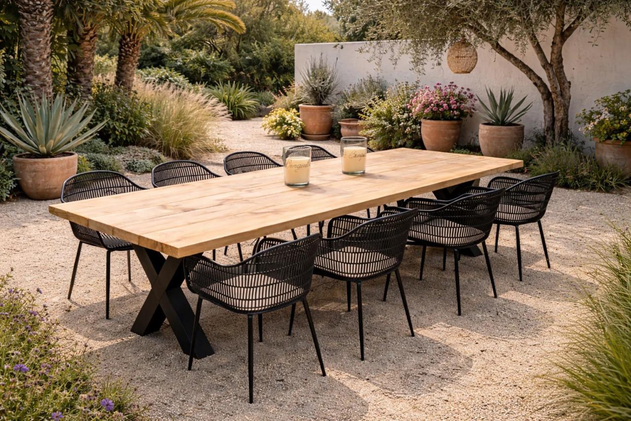 NIEUWE DOUGLAS TUINTAFEL 250/300 CM MET STALEN X POTEN