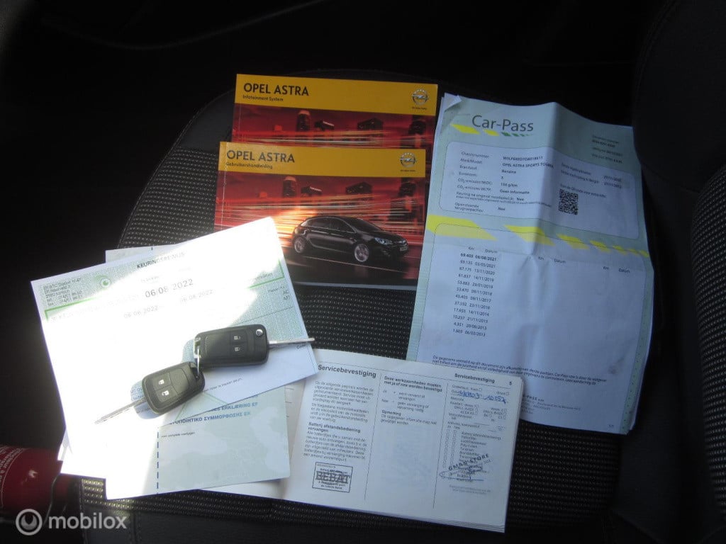 Opel Astra sports tourer 1.6 station edition/airco/cruise/lm velgen/apk tot