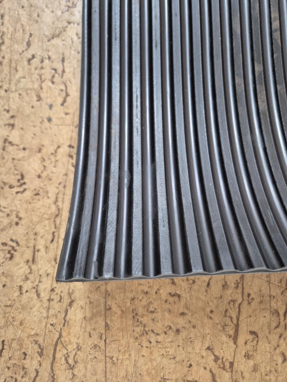 Rubber mat, class 3, elektrisch isolerend