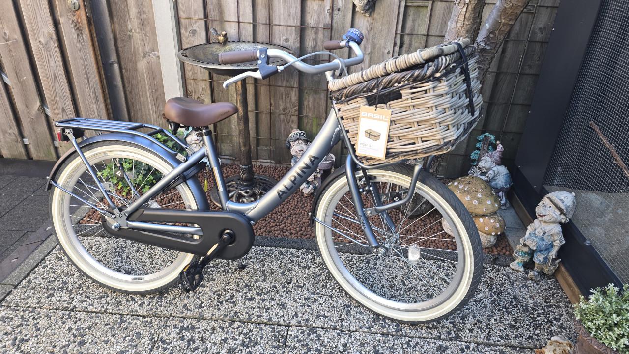Te koop Alpina 24 inch stoere meiden fiets