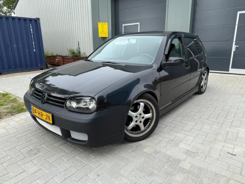 Volkswagen Golf 1.6-16V Trendline sportlook