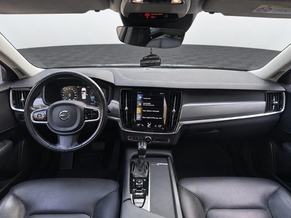 Volvo S90 2.0 t6 awd momentum+