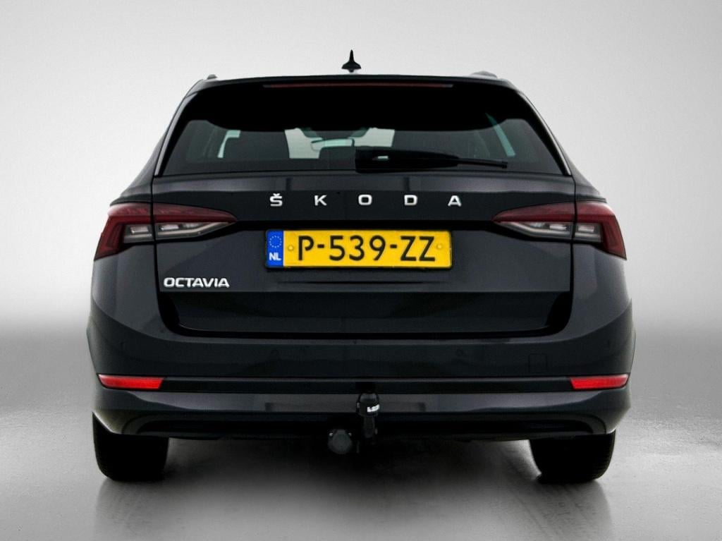 Skoda Octavia combi 1.0 tsi business edition plus | trekhaak | navigatie | 