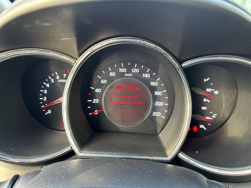 Kia Rio 1.2 cvvt world cup edition