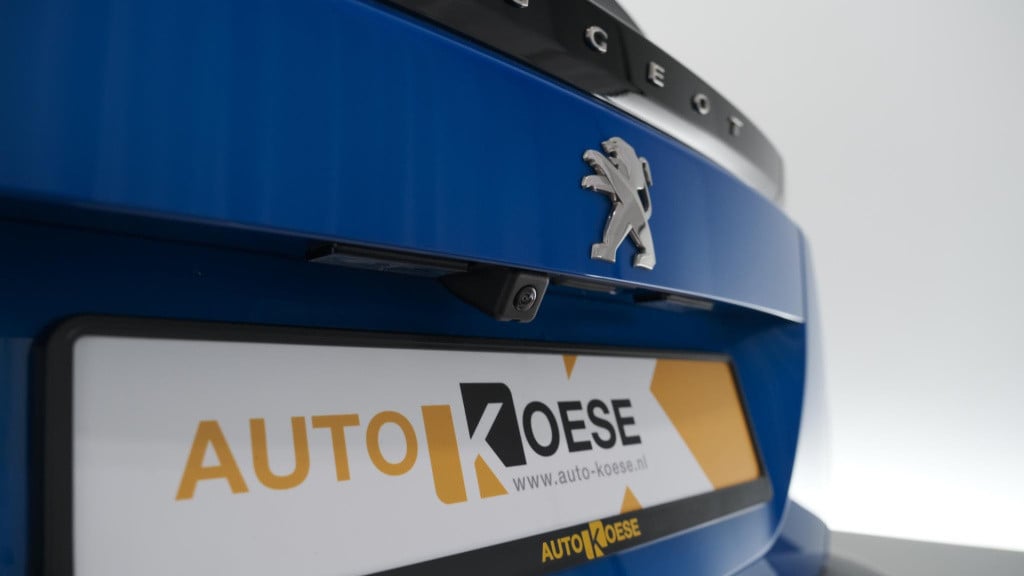 Peugeot 2008 puretech 130 allure | trekhaak | camera | apple carplay | stoe