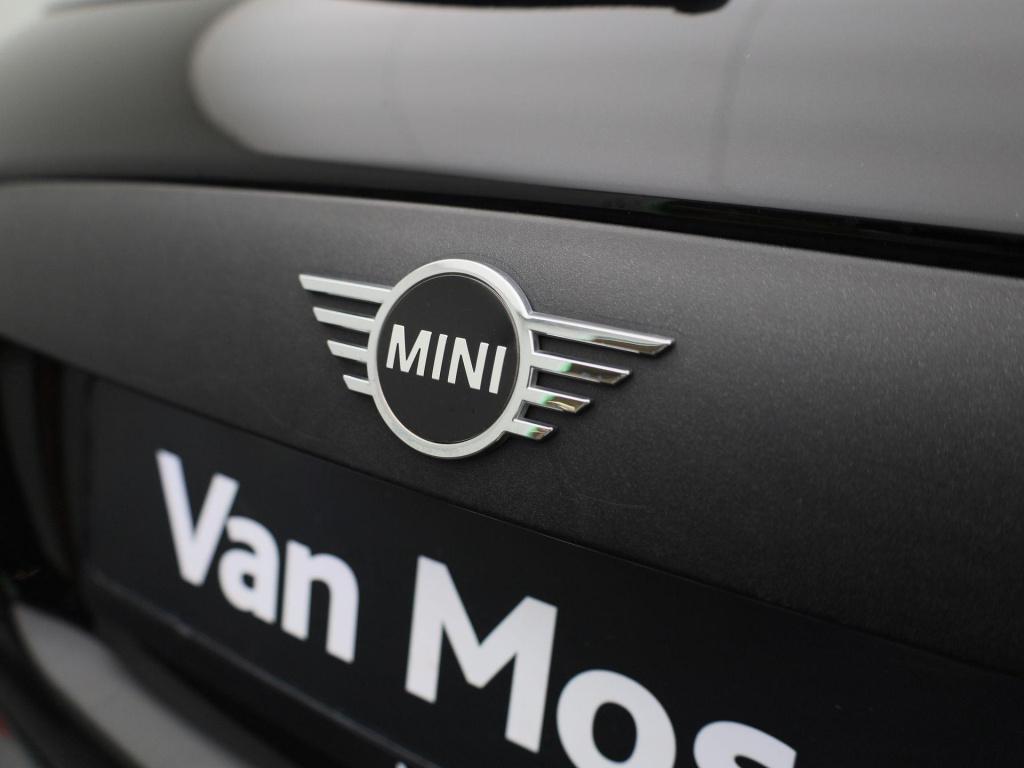 Mini 5-deurs 1.5 one essential | navigatie | lmv | parkeer sensoren | clima
