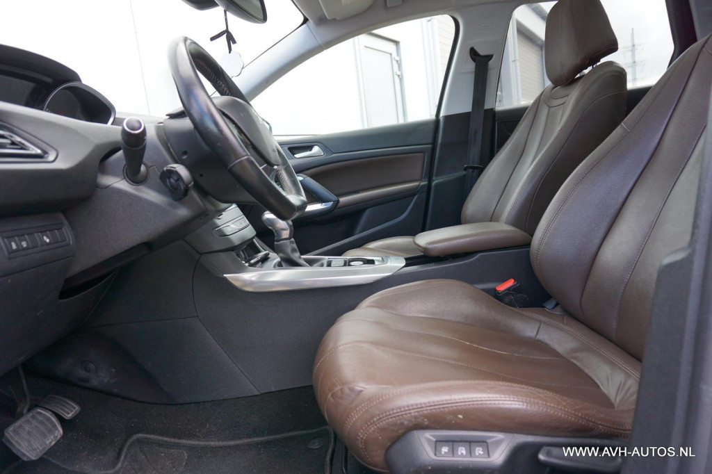 Peugeot 308 sw 1.2 puretech blue lease premium automaat
