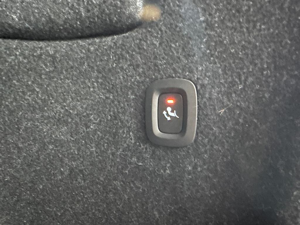 Volvo XC40 1.5 t4 plug-in hybrid ultimate dark | trekhaak | panoramadak | h