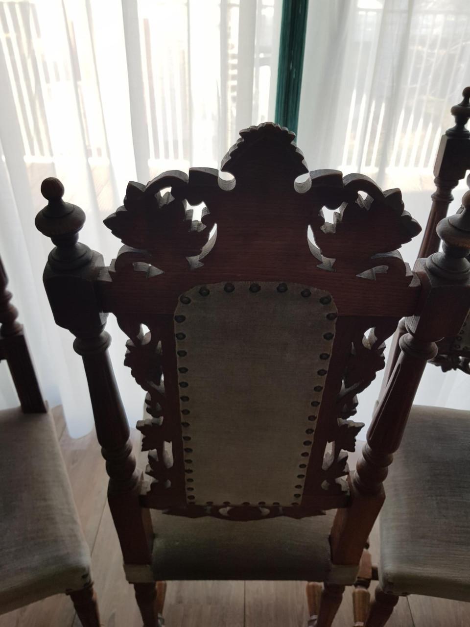 4 BROCANTE 'klooster' stoelen, voorheen in een klooster in belgie gestaan