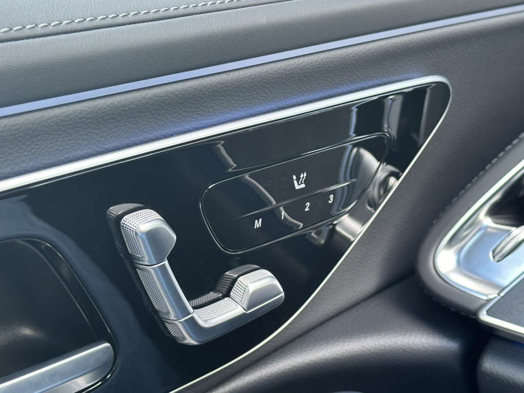 Mercedes-Benz E-Klasse 300 e amg line l panoramadak l 360 camera l head-up 