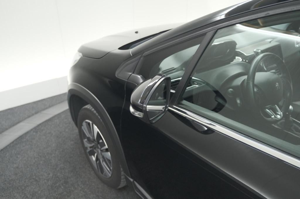 Peugeot 2008 puretech 110 allure | panoramadak | navigatie | camera | parke