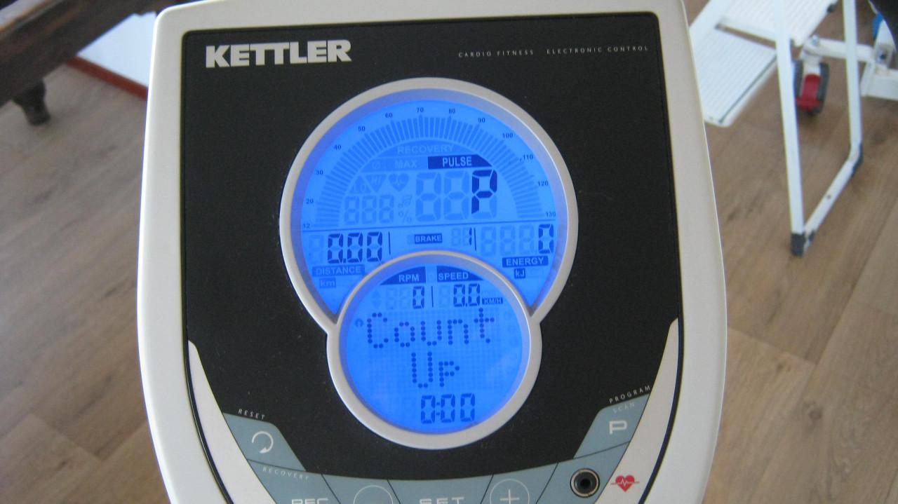 TE KOOP KETTLER HOME TRAINER VOOR 80 EURO