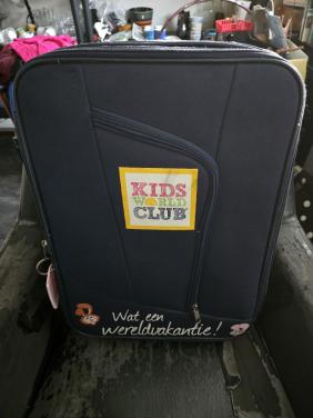 Trolley/koffer van KidsWorldClub L48xB36XD20-25 cm Donkerblauw.