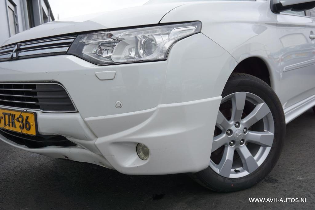 Mitsubishi Outlander 2.0 phev instyle+