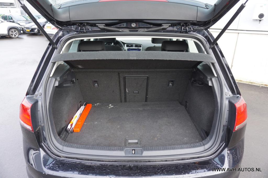 Volkswagen Golf 1.6 tdi highline bluemotion