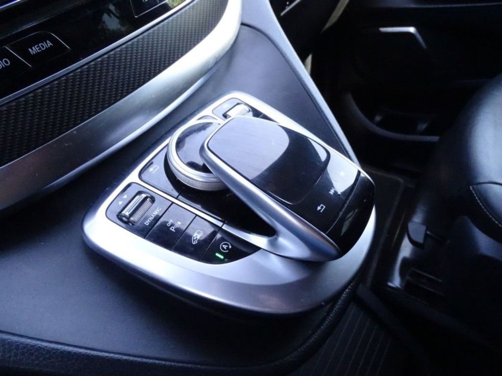 Mercedes-Benz V-Klasse 250d extra lang dc avantgarde edition