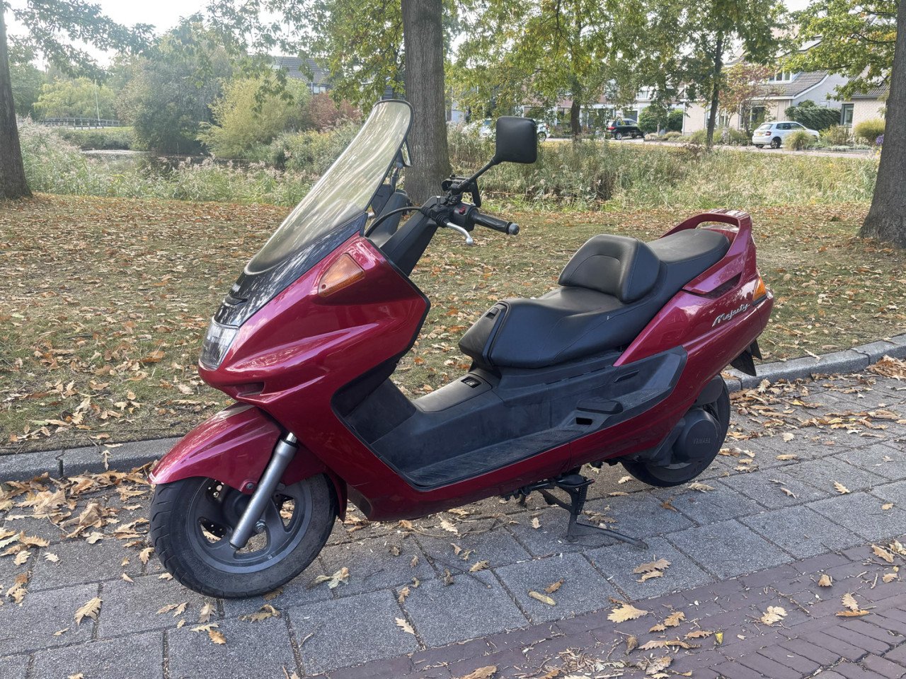 Yamaha Majesty 250 met 28.300km - rijdt perfect
