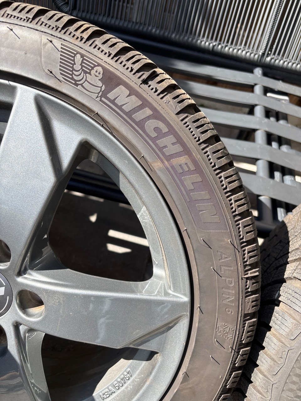 Winterbanden met velg. Minimaal 8mm profiel