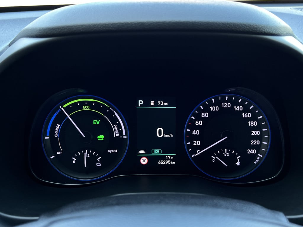 Hyundai Kona 1.6 gdi hev premium sky