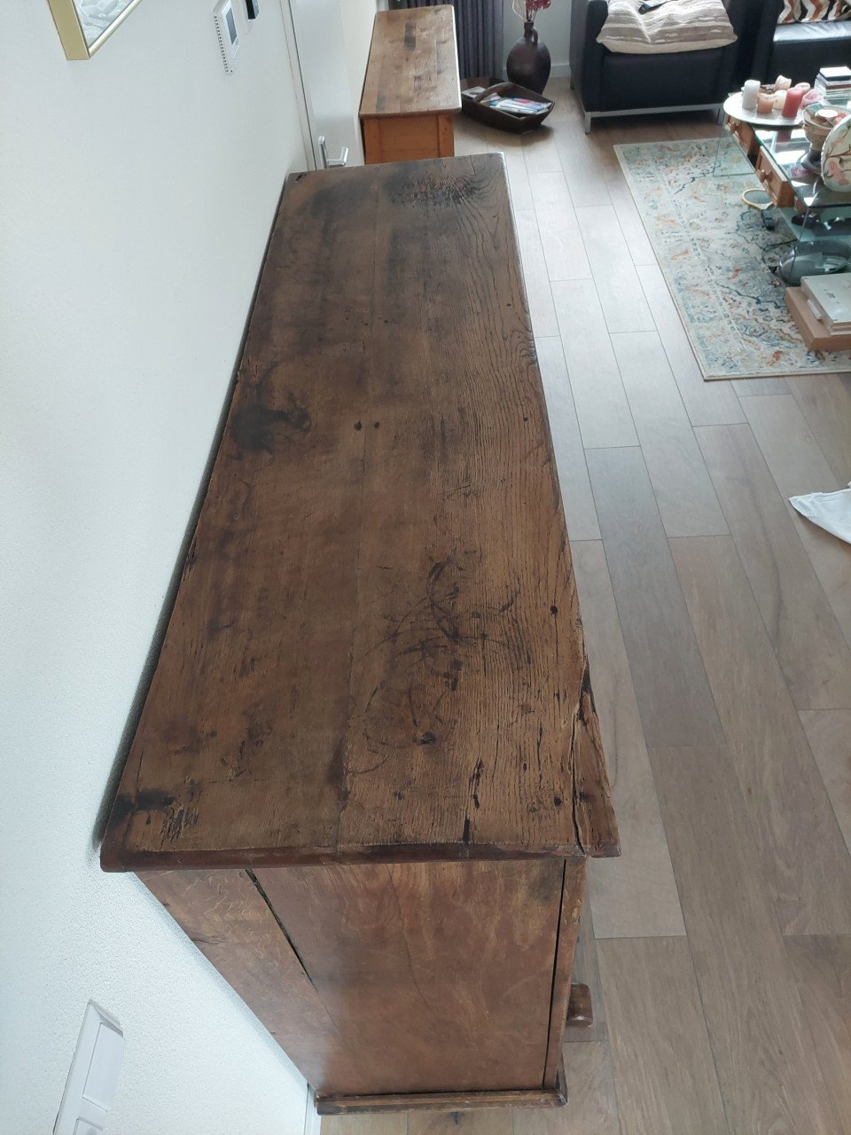 Antieke eikenhouten kast
