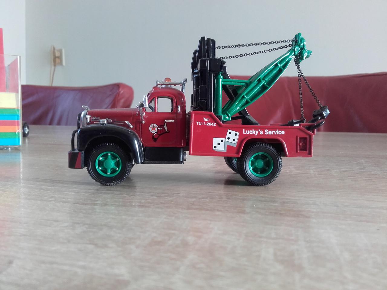 Mack type B takelwagen Corgi toys.