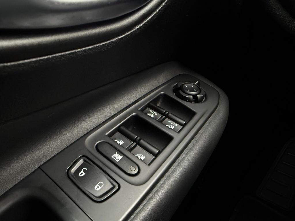 Jeep Renegade 1.6 e-torq downtown black editie - trekhaak -
