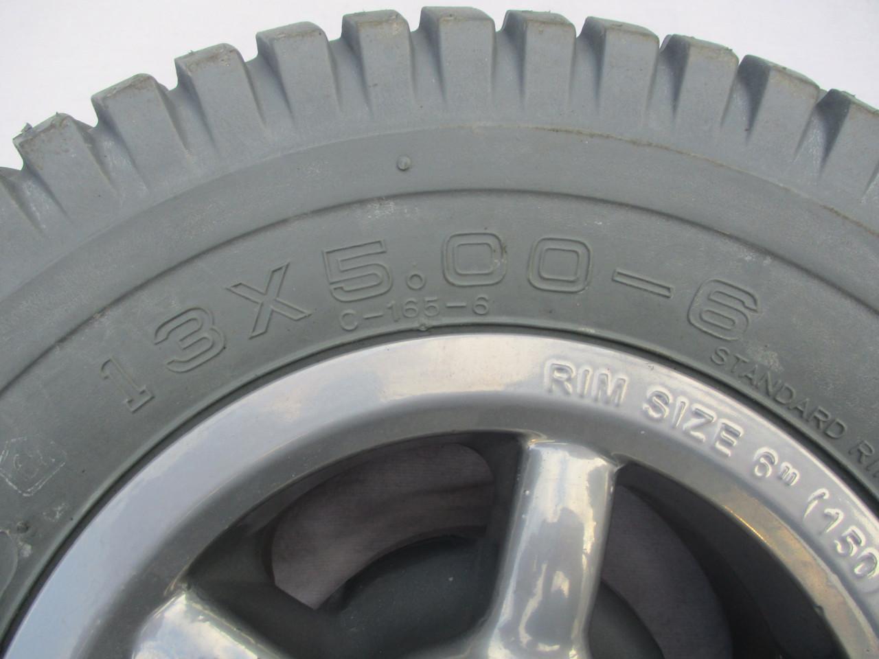 2 nieuwe complete wielen voor de Sterling scootmobiel