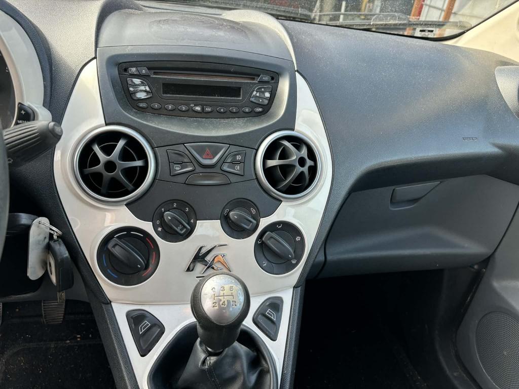 Ford KA 1.2 titanium