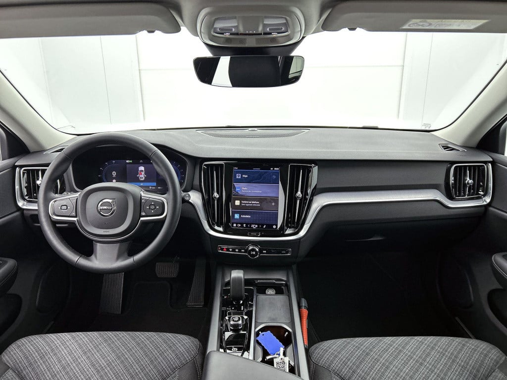 Volvo V60 2.0 b3 core | automaat | navigatie | climate control | camera | p