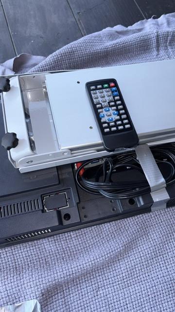 12v TV camper/caravan met automatische schotel