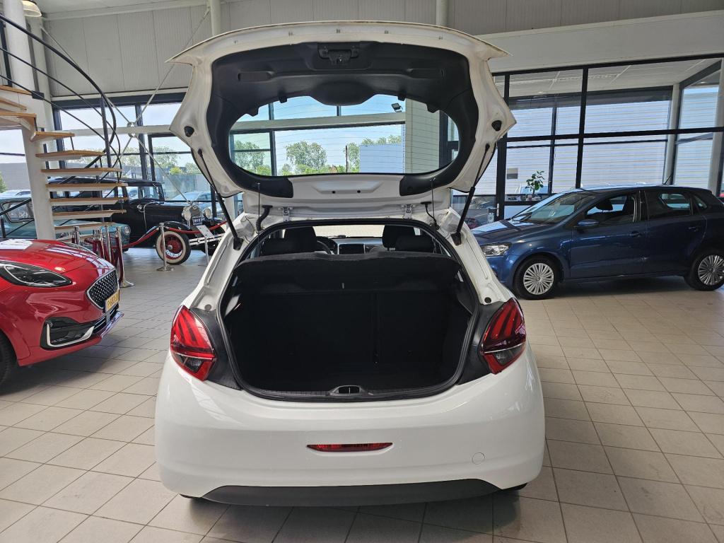 Peugeot 208 1.2 puretech like