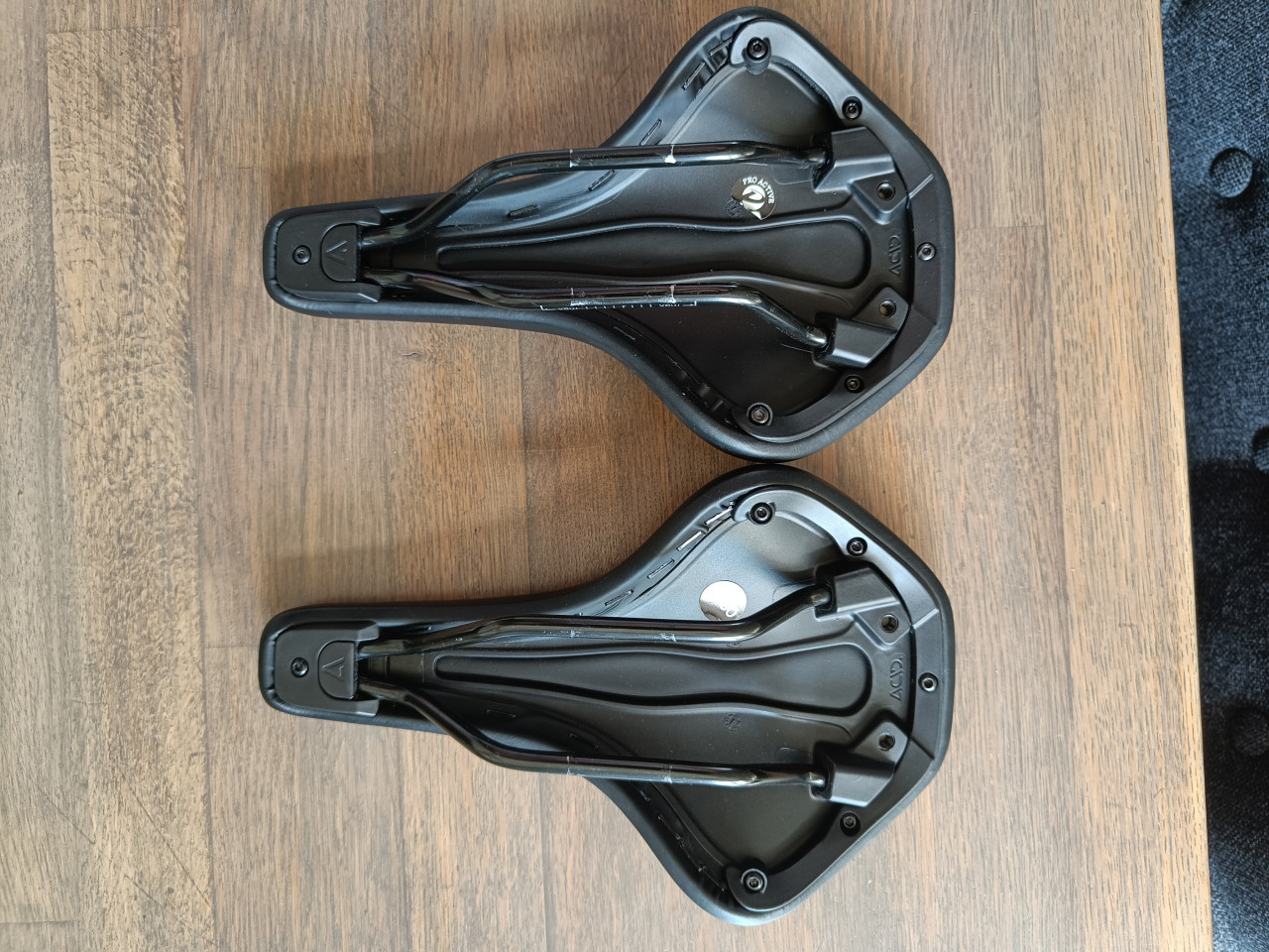 NIEUWE FIETSZADELS