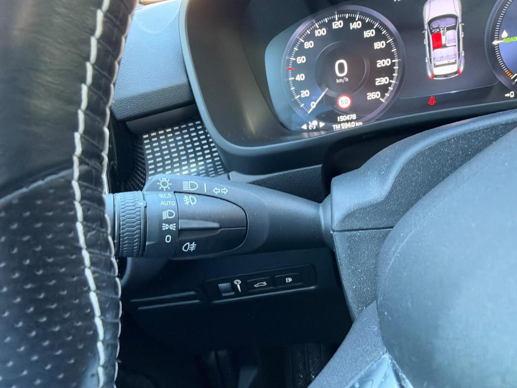 Volvo XC40 1.5 t4 recharge r-design