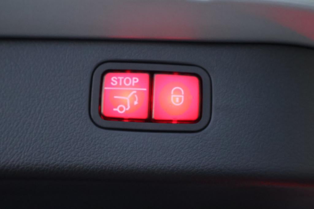 Mercedes-Benz C-Klasse estate 200 avantgarde l panoramadak l beige leder in