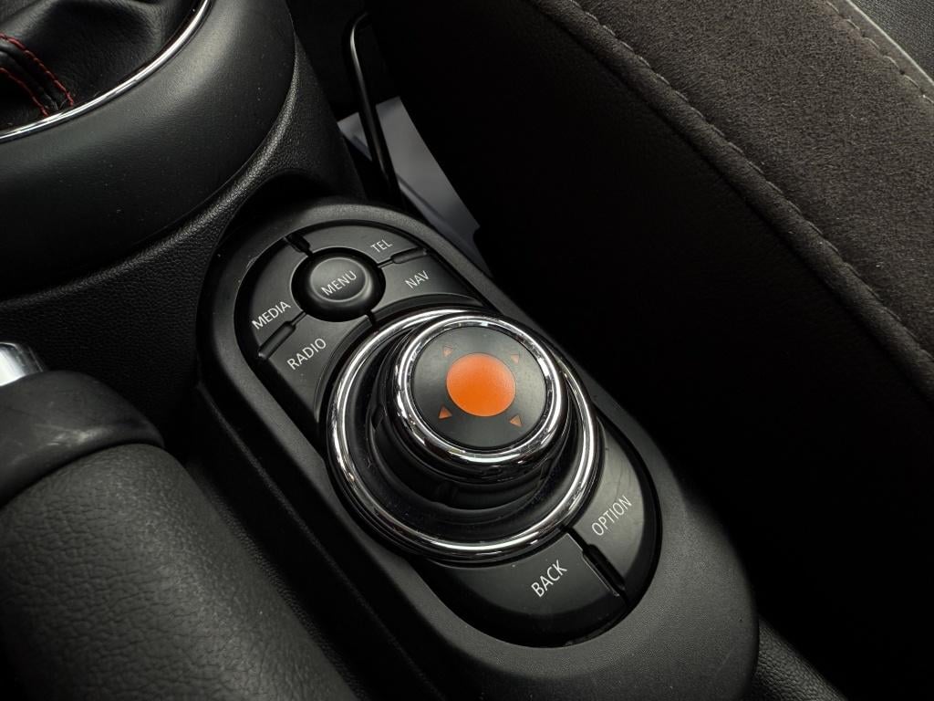 Mini 5-deurs mini 2.0 coop.s chili // goed uitgerust // dealer onderhouden 