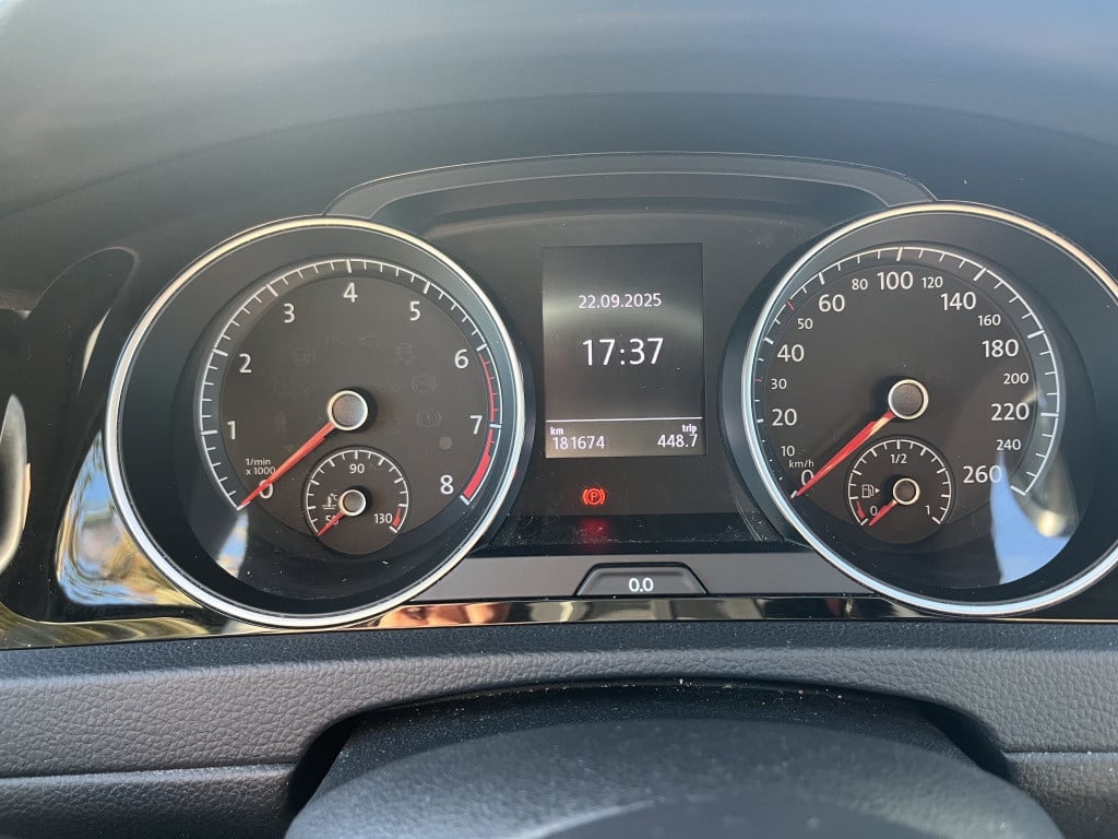 Volkswagen Golf 1.4 tsi act bns ed r-line