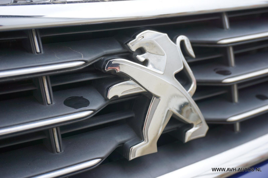 Peugeot 308 1.6 e-thp gt 205 pk